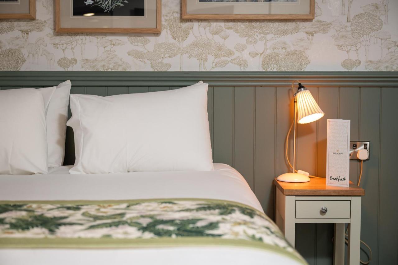 Rockingham Arms By Greene King Inns Wentworth  Экстерьер фото