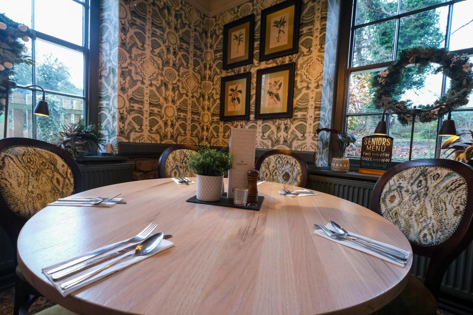 Rockingham Arms By Greene King Inns Wentworth  Экстерьер фото