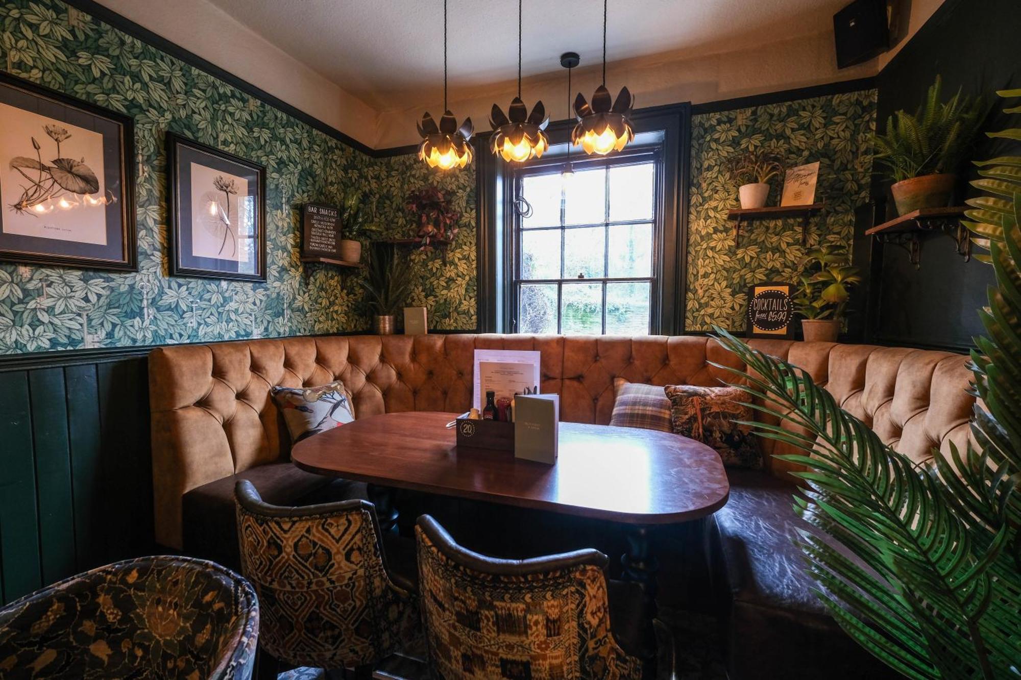 Rockingham Arms By Greene King Inns Wentworth  Экстерьер фото