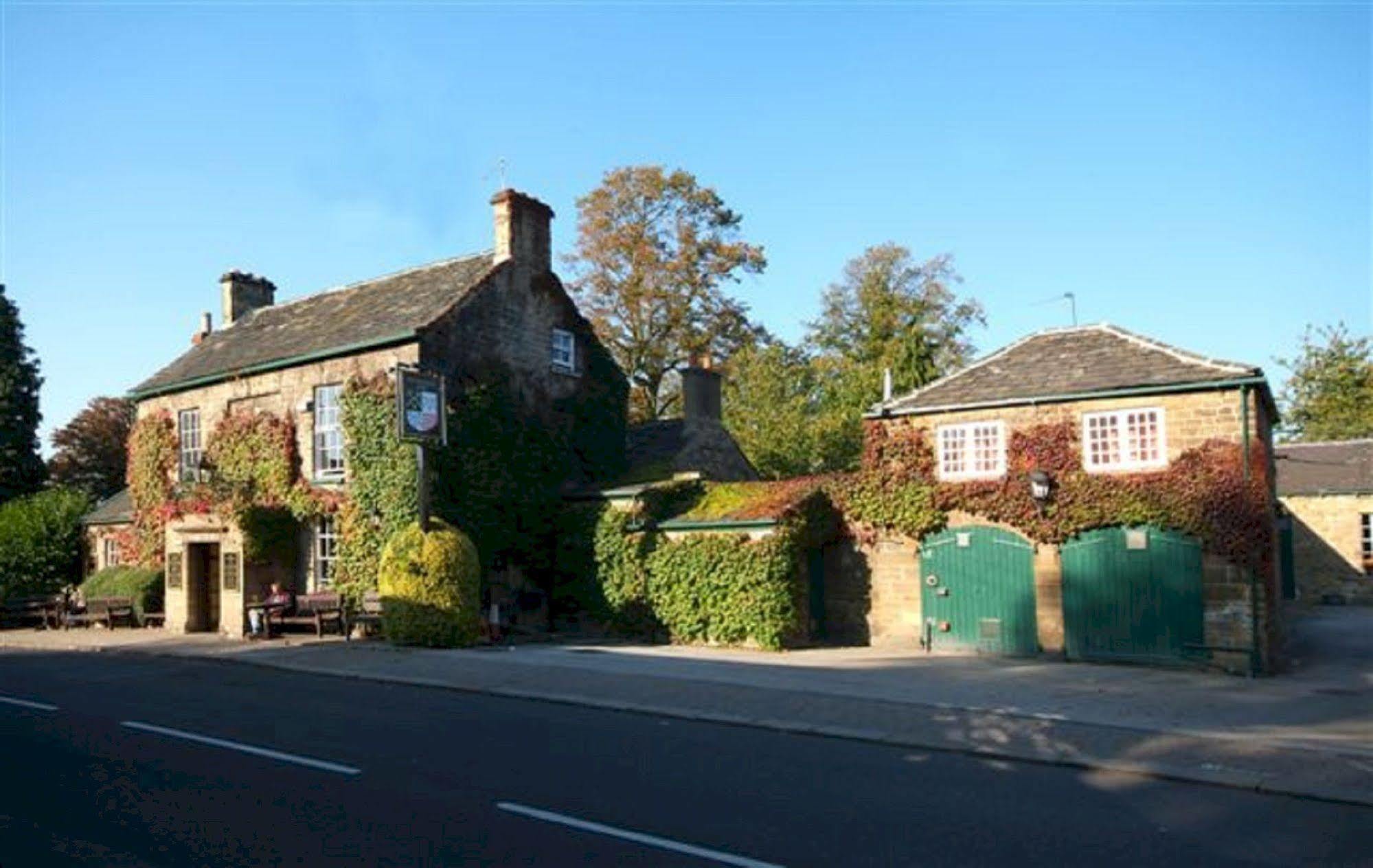 Rockingham Arms By Greene King Inns Wentworth  Экстерьер фото
